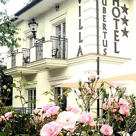 Hotel Villa Hubertus Kutno Exterior photo